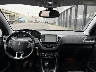 Peugeot 208 1.6 BlueHDi Executive Pano Camera Clima picture 7