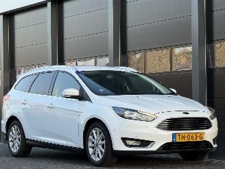 Ford Focus 1.0 Titanium Navi Clima PDC picture 2