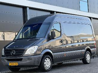 Mercedes Sprinter 3.0 319 CDI V6 Airco L2-H2 3-PERS picture 1