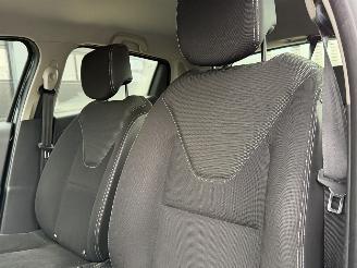 Renault Clio 1.5 dCi ECO Navi Airco picture 8