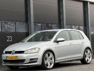 begagnad bil auto Volkswagen Golf 1.6 TDI CUP Edition Xenon Navi AUTOMAAT 2014/11