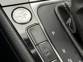 Volkswagen Golf 1.6 TDI CUP Edition Xenon Navi AUTOMAAT picture 13