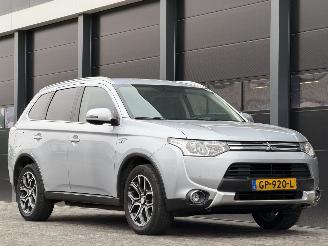 Mitsubishi Outlander 2.0 PHEV Camera Navi Clima PDC picture 2