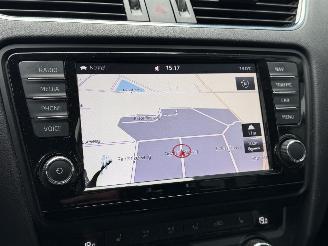 Skoda Octavia 1.6 TDI Xenon Navi Clima AUTOMAAT picture 9