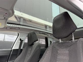 Peugeot 308 1.6 BlueHDI Blue Camera Panorama EURO-6 picture 10