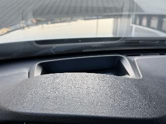 BMW 3-serie 328i High Executive Hade-Up Panorama Leer picture 17