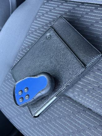 Volkswagen Caddy maxi 1.6 TDI 5-PERS ROLSTOELAUTO Caddy Rolstoel picture 19