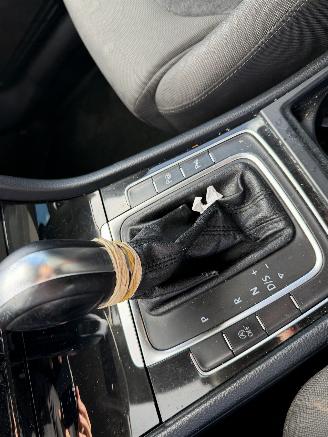 Volkswagen Golf 2.0 TDI Xenon Navi Clima AUTOMAAT picture 9