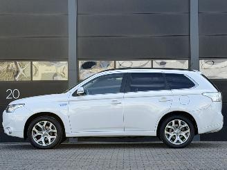 Mitsubishi Outlander 2.0 PHEV Instyle Camera Dak Clima picture 6