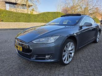 skadebil auto Tesla Model S 85 Performance Free Supercharging 7-PERS 2014/3