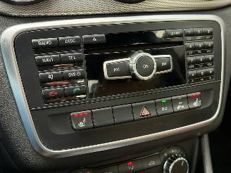 Mercedes Cla-klasse 200 CDI Navi Airco PDC picture 9