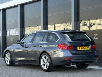 BMW 3-serie 330d Hade-Up Pano Leer Xenon picture 5