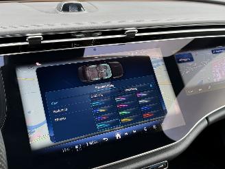 Mercedes E-klasse 300e AMG Hade-Up Hyperscreen 360 camera picture 11