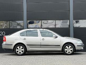 Skoda Octavia 1.6 MPI Clima PDC picture 3