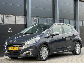 Käytettyjen passenger cars Peugeot 208 1.6 BlueHDi Allure JBL Clima Navi EURO-6 2017/7