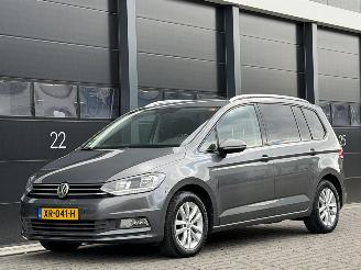 Käytettyjen passenger cars Volkswagen Touran 1.6 TDI Navi Camera * 7-PERS * Euro-6 2016/11