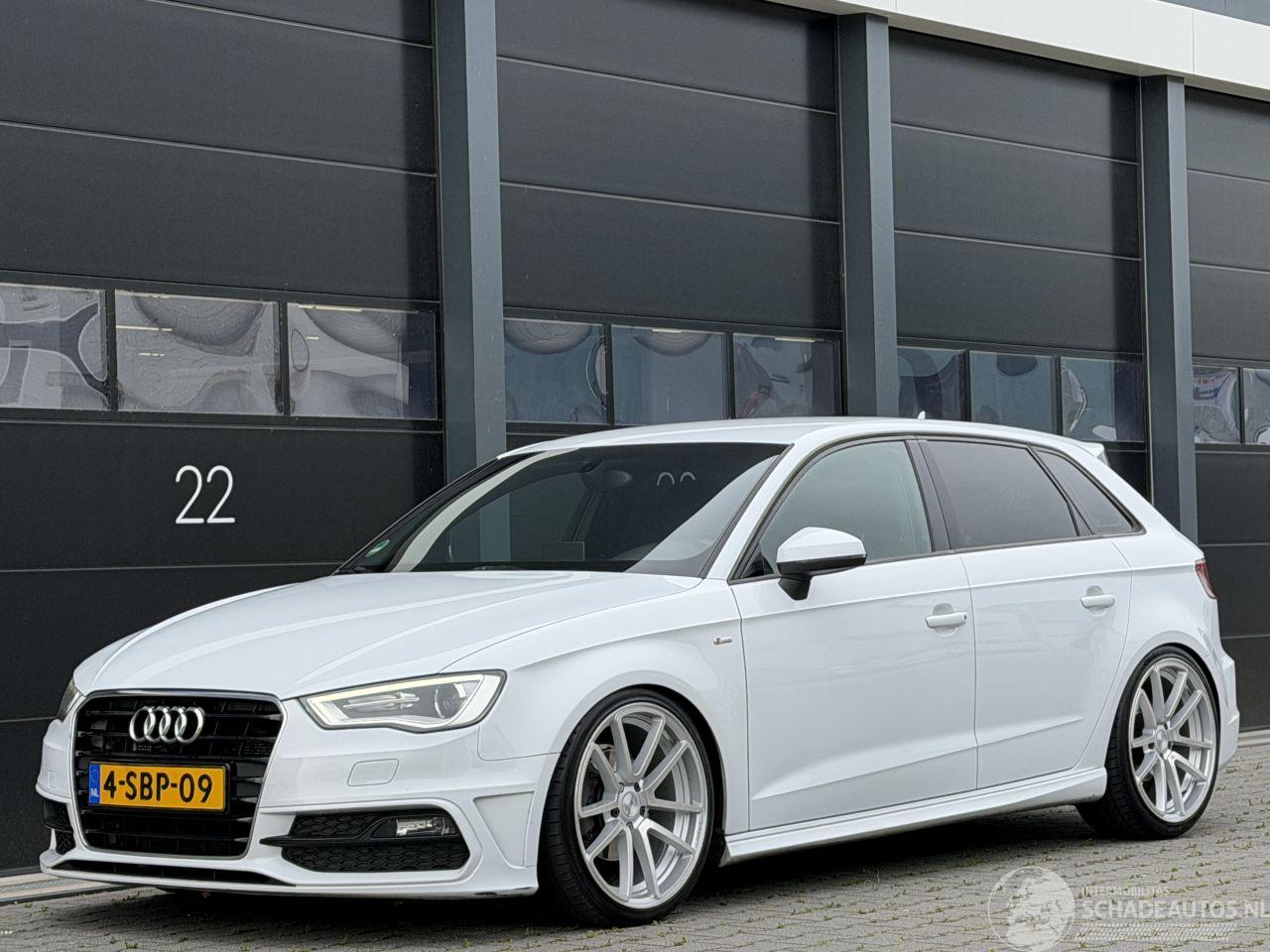 Audi A3 2.0 TDI S-Line Navi Clima PDC