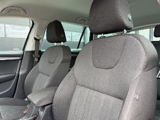 Skoda Octavia 1.6 TDI Navi Clima PDC Xenon picture 8