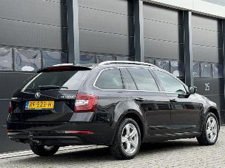 Skoda Octavia 1.6 TDI Navi Clima PDC Xenon picture 4