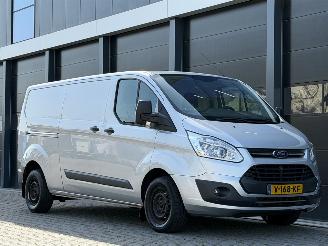 Ford Transit Custom 2.0 TDCI L2-H1 Navi Airco EURO-6 picture 2