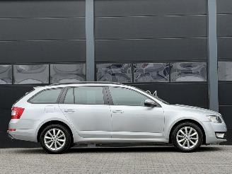 Skoda Octavia 1.6 TDI Navi Clima AUTOMAAT picture 3