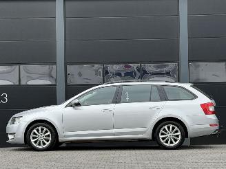 Skoda Octavia 1.6 TDI Navi Clima AUTOMAAT picture 6