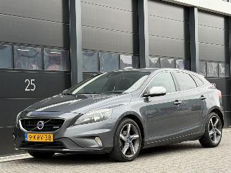occasion passenger cars Volvo V-40 1.6 D2 R-Design 2013/6