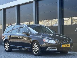 Volvo V-70 2.0 D3 Xenon Dak Leer PDC picture 2