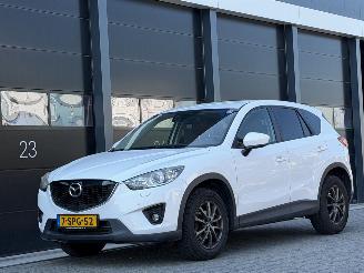 Vaurioauto  passenger cars Mazda CX-5 2.2D Skylease+ Leer Navi PDC Clima 2013/11