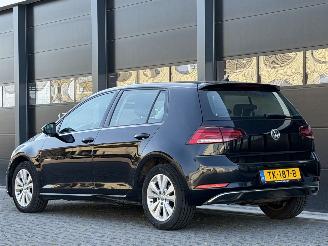 Volkswagen Golf 1.6 TDI Navi Clima PDC EURO-6 picture 5