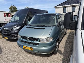 krockskadad bil bedrijf Volkswagen Transporter 2.5 TDI DC 5-PERS 2000/5