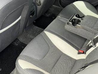 Volvo S-60 2.0 D4 R-Design Navi Clima PDC picture 9