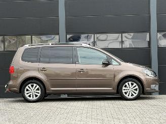 Volkswagen Touran 1.6 TDI STYLE Pano Camera 7-PERS picture 3