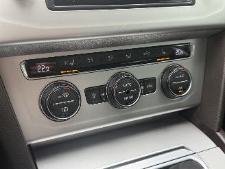 Volkswagen Passat 2.0 TDI Xenon Camera PDC EURO-6 picture 14