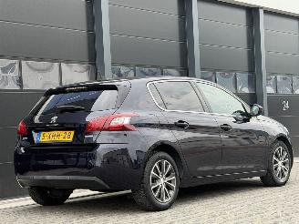 Peugeot 308 1.6 BlueHDi Exevutive Xenon Pano EURO-6 picture 4