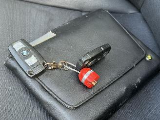 BMW 3-serie 325i Pano Navi Clima PDC picture 12