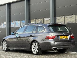 BMW 3-serie 325i Pano Navi Clima PDC picture 5