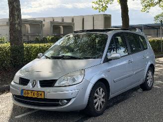 skadebil auto Renault Grand-scenic 2.0 16v Pano Navi Clima 2007/2