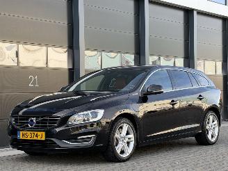 begagnad bil auto Volvo V-60 2.4 D6 Twin Engine Leer Camera Clima EURO-6 2015/12