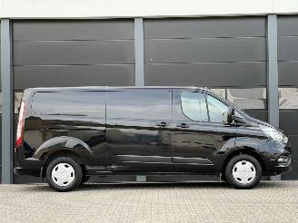 Ford Transit Custom 2.0 TDCI L2-H1 3-PERS EURO-6 picture 3