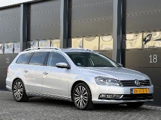 Volkswagen Passat 1.6 TDI Highline Leer Navi Clima PDC picture 2