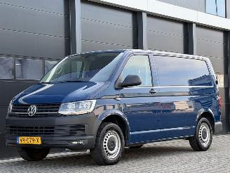 bruktbiler bedrijf Volkswagen Transporter 2.0 TDI 3-PERS Airco 2015/10