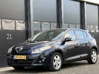 ocasión turismos Renault Mégane 1.6 Dynamique Navi Clima 2009/3
