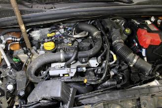 Renault Captur  picture 14