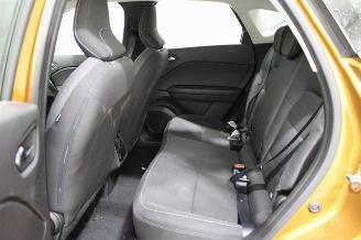 Renault Captur  picture 12