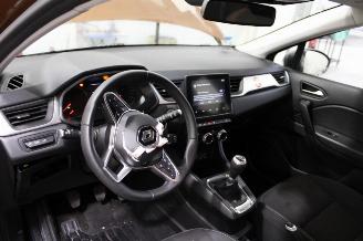 Renault Captur  picture 10