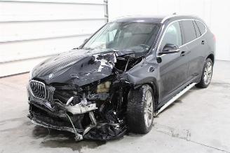 uszkodzony samochody osobowe BMW X1  2019/1