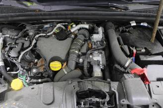 Renault Captur  picture 13