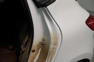 Renault Clio  picture 14