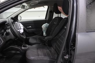 Dacia Duster  picture 10